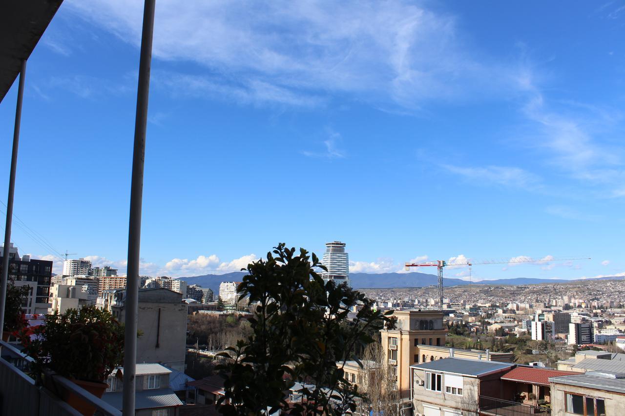 Herrmas Hostel Tbilisi Ngoại thất bức ảnh
