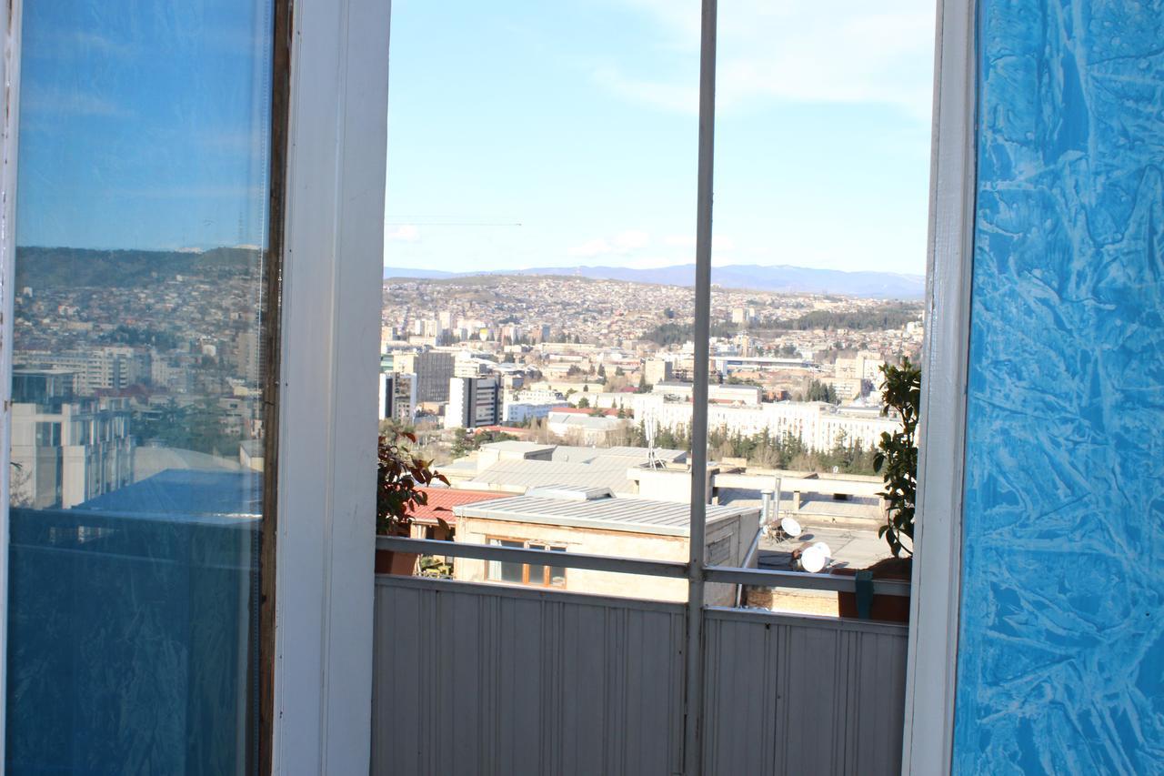 Herrmas Hostel Tbilisi Ngoại thất bức ảnh